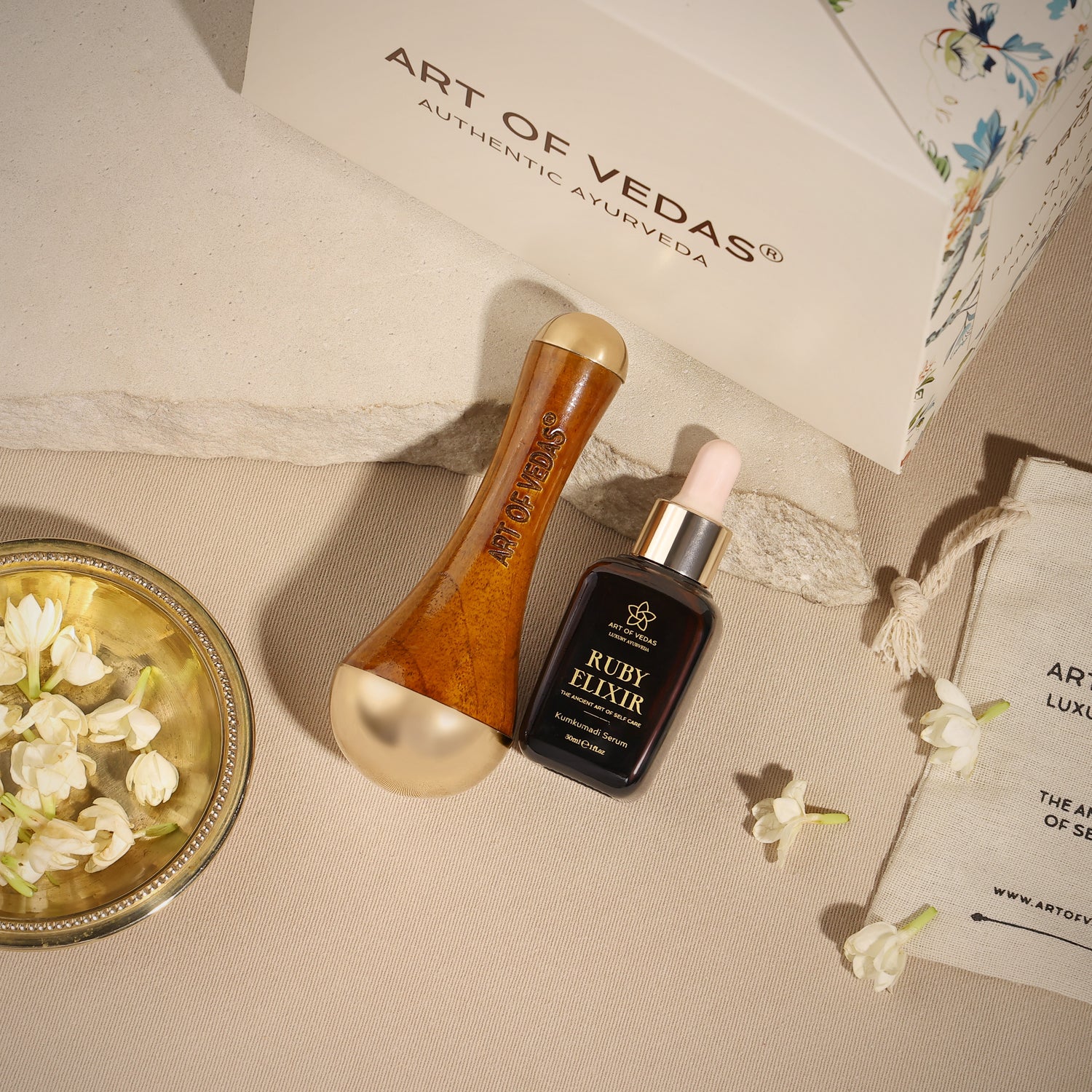 Kumkumadi Abhyanga Ritueel Kit