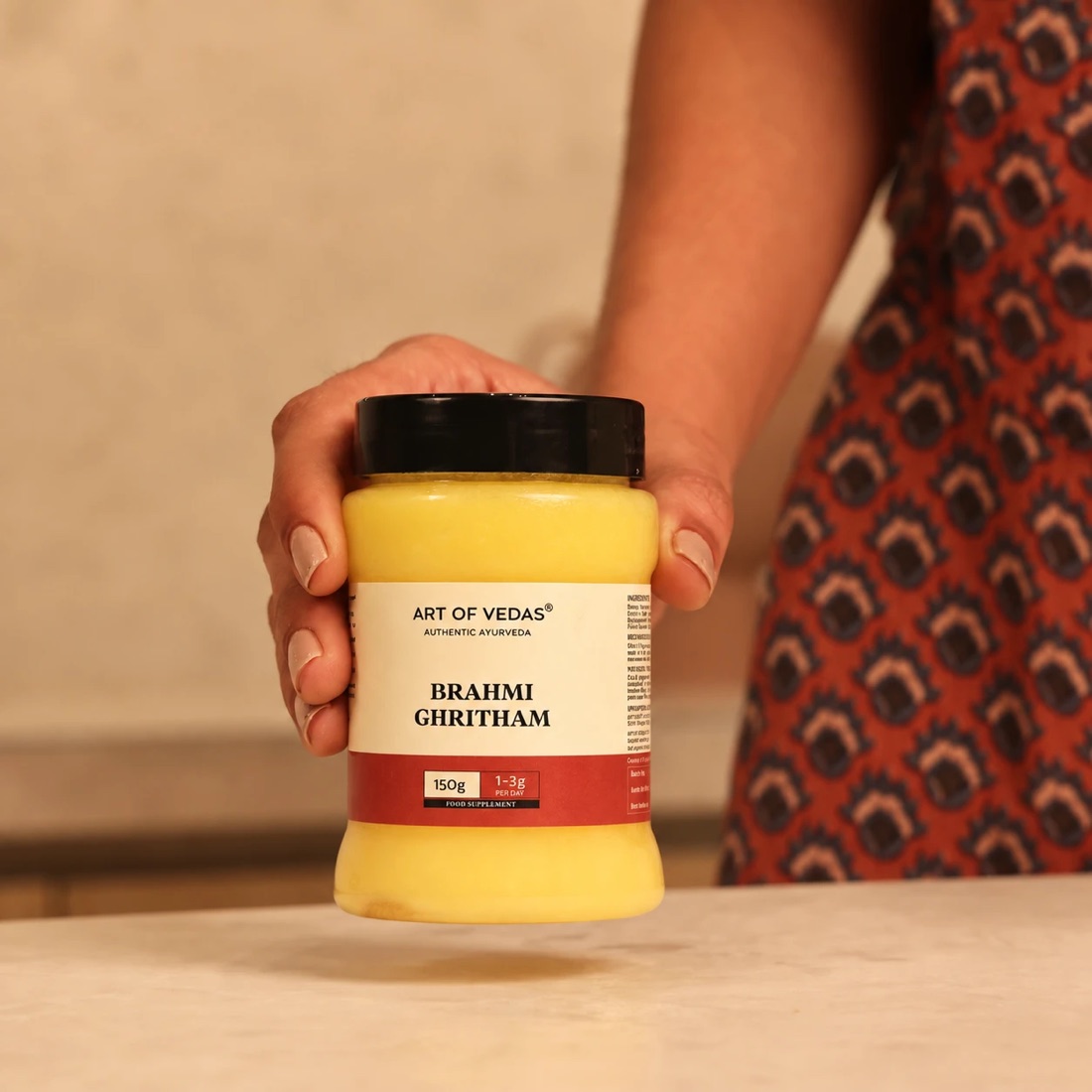 Art of Vedas Brahmi Ghritham in een pot van 150 g, klassieke ayurvedische ghee langzaam bereid volgens de Sneha Paka methode